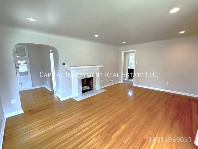 Photo - 1846 Garfield Ave
