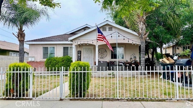 Building Photo - 221 N Soldano Ave Rental