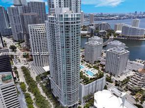 Photo - 951 Brickell Ave Unidad 3002