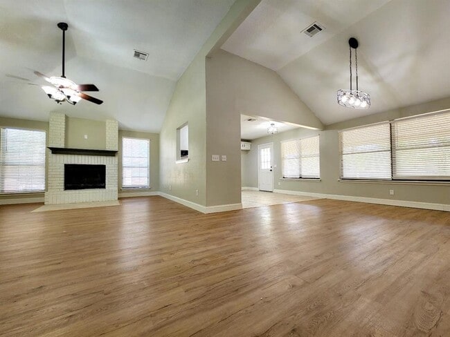 Photo - 11703 Lorene Ave