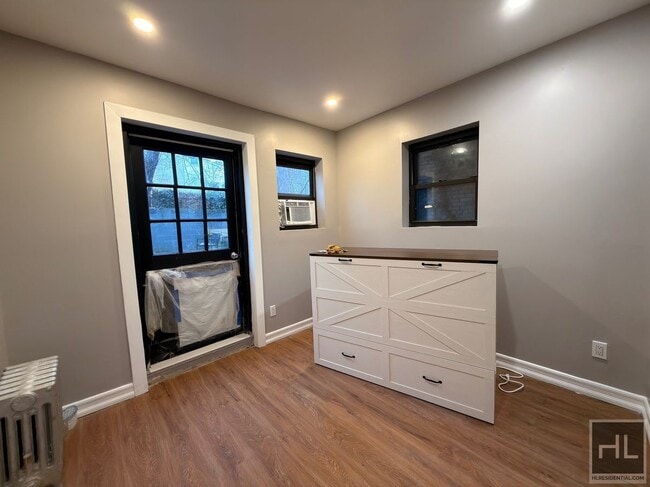 Photo - HALSEY STREET Unit 1R