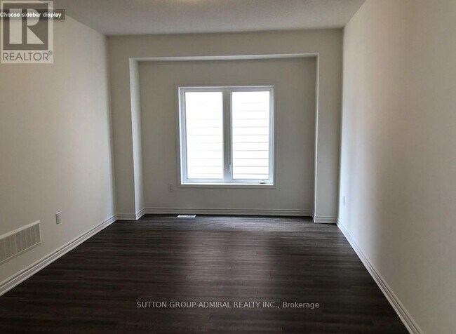 Photo - 12 Bobolink Dr