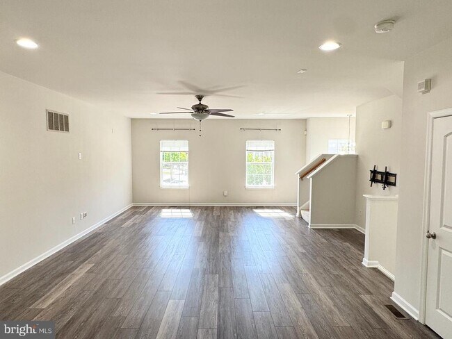 Photo - 312 Wilkinson Dr