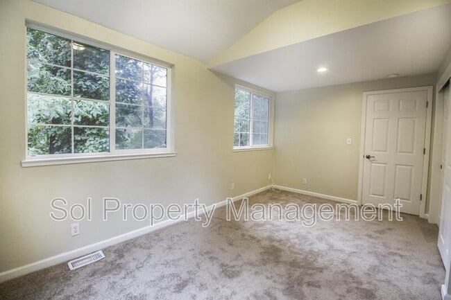 Photo - 153 Pine Ave