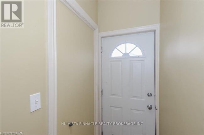 Photo - 11 Oxford St