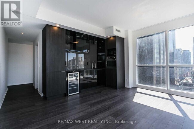 Photo - 70 Temperance St Unit 1615