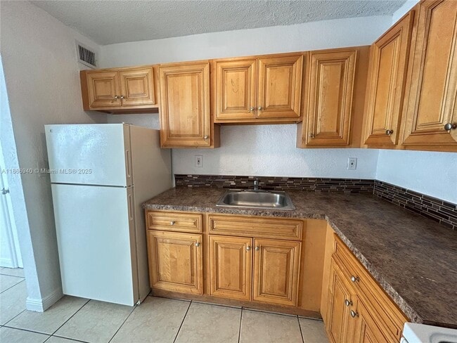 Photo - 8287 NE Miami Ct Unidad 101