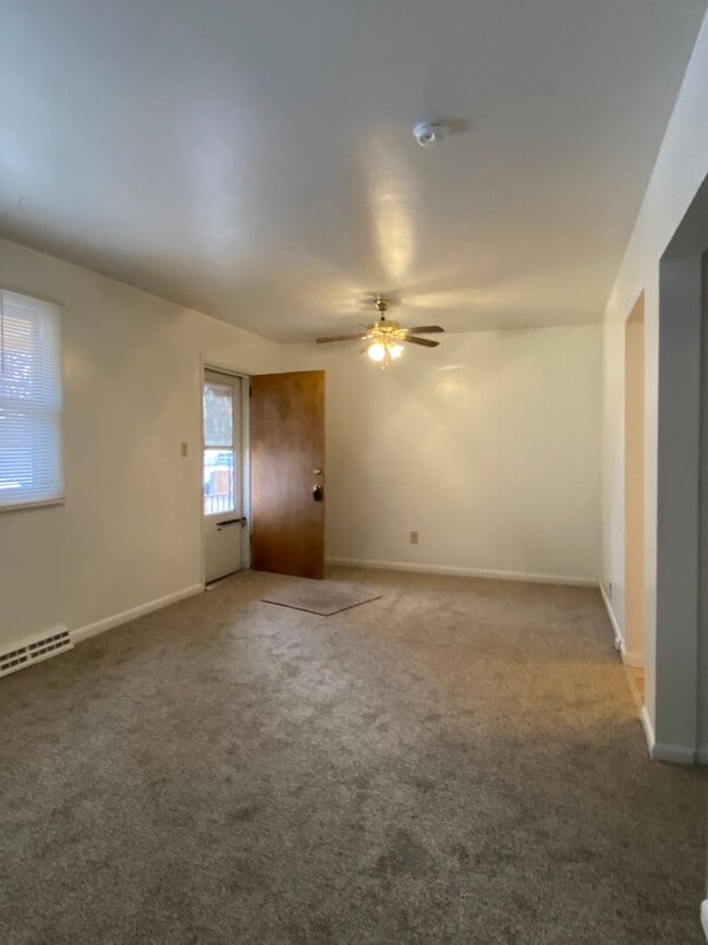 Photo - Comping Soon - Well maintained ranch apartment