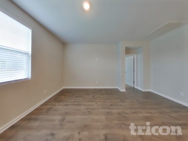 Photo - 2028 Tate Farm Ln