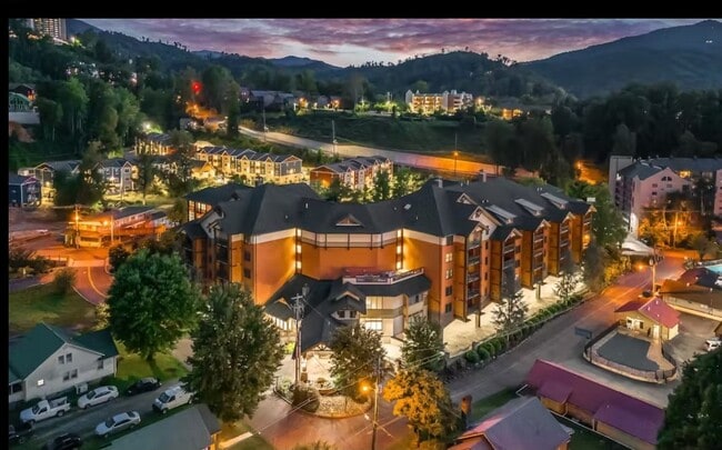 Photo - 215 Woliss Ln Unit 103