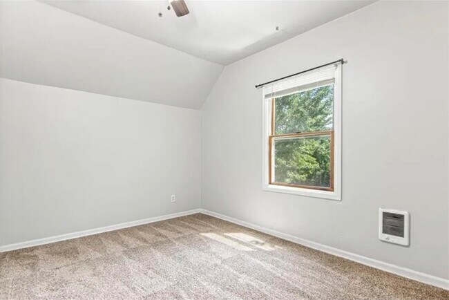 Photo - 2314 2nd St NE Unit 2