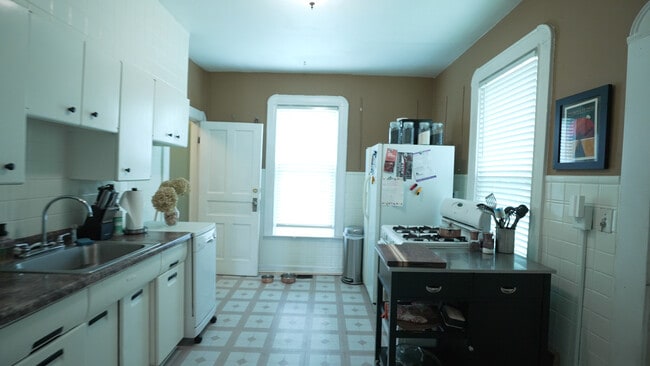 Photo - 1759 St Anthony Ave
