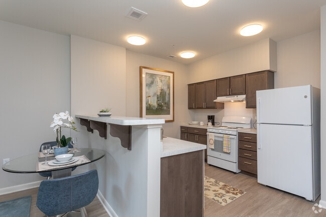 1HAB, 1BA - 535 ft² - Forest Glen Senior Apartments-62 & Older