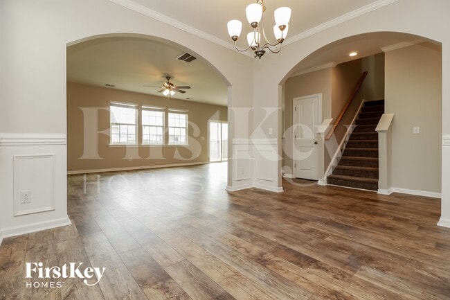 Photo - 353 Bradley Bend Dr