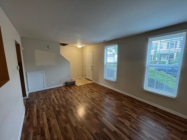 Photo - 1645 Victoria Park Cir