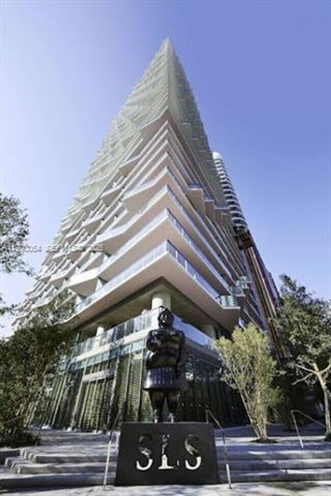 Building Photo - 1300 S Miami Ave Unit 1300 S Miami Ave # 1607