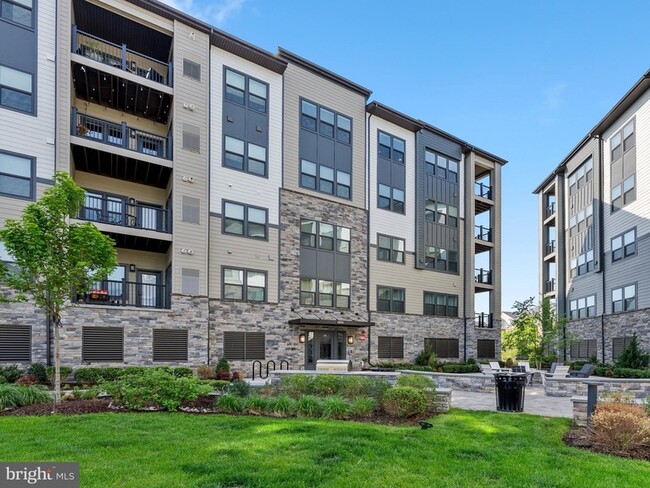 Photo - 12865 Mosaic Pk Wy Condo Unit 3V