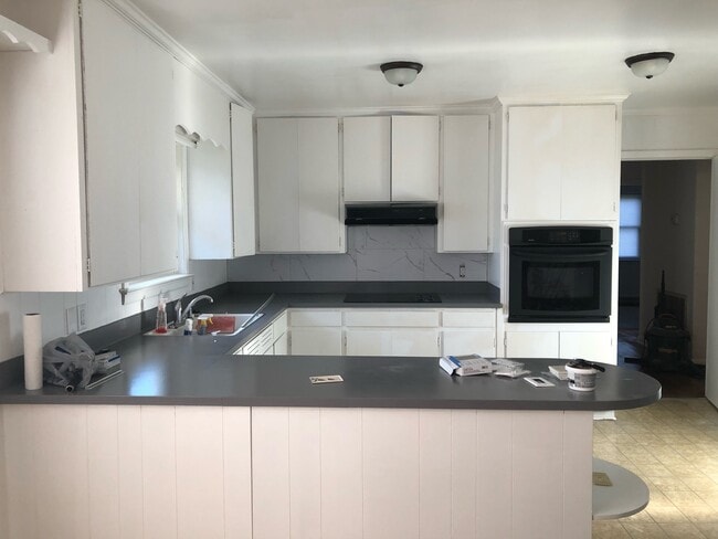 Photo - 1115 S Brundidge Blvd