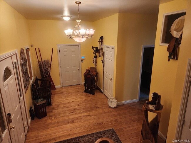 Photo - 280 Bayview Ave