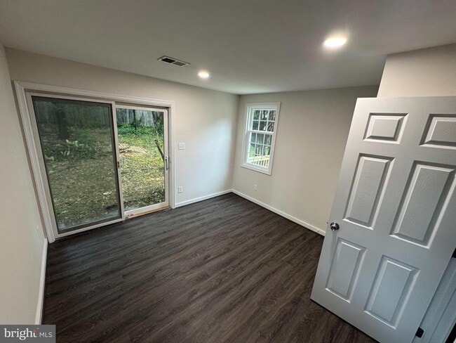 Photo - 7514 Fisher Dr