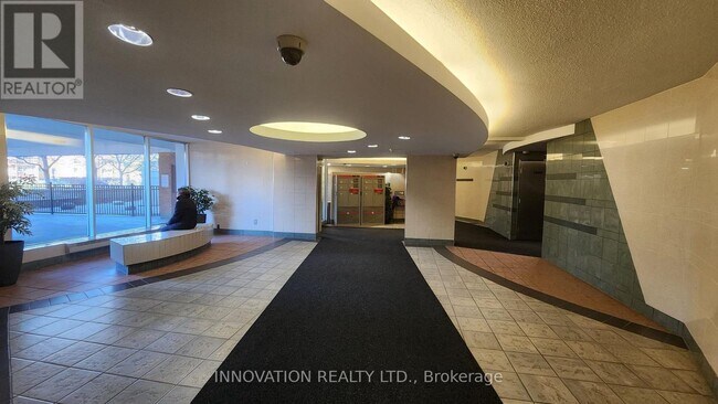 Photo - 2000 Jasmine Crescent Unit 1108
