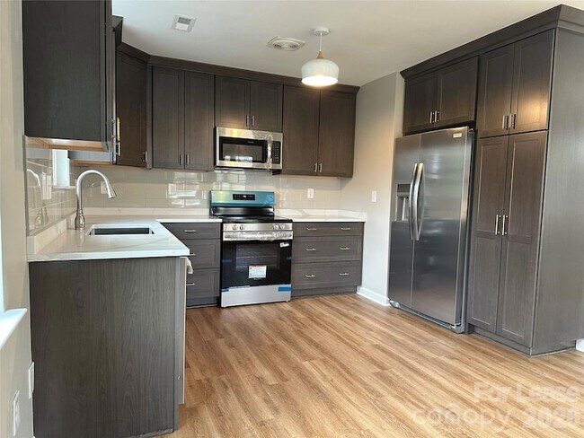 Photo - 804 Matheson Ave