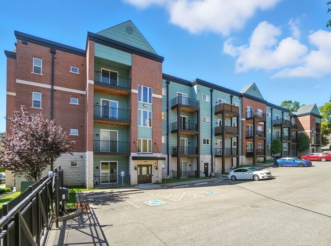 Photo - New Windsor Flats