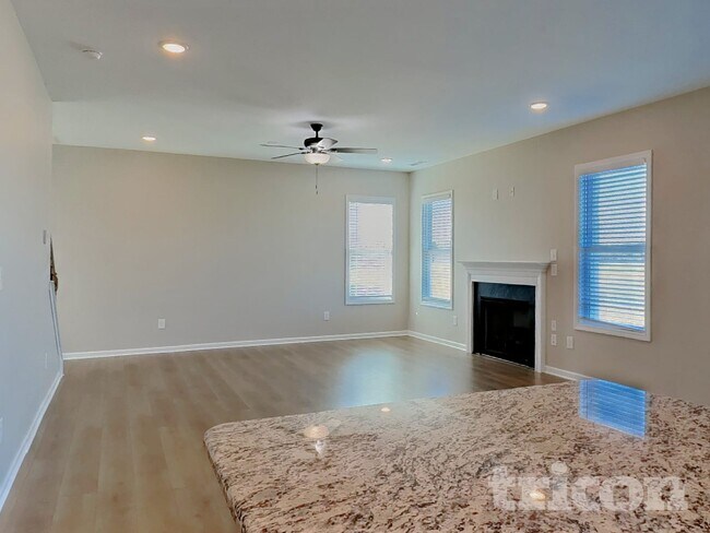 Photo - 97 Sawyer Ml Dr