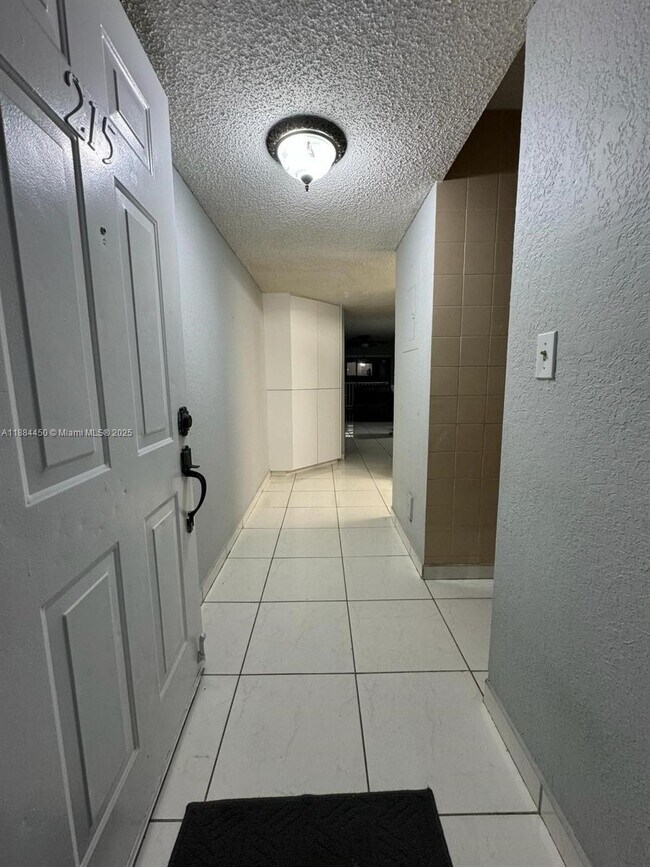 Photo - 210 W 68th St Unit 215