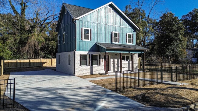 Photo - 2813 Mead Rd