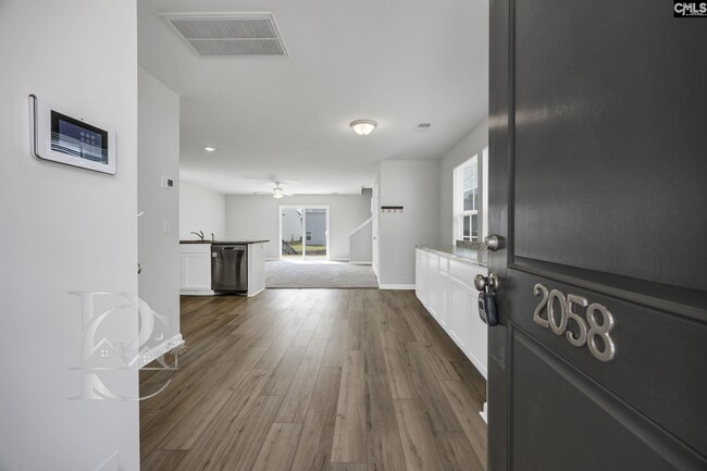 Photo - 2058 Mapleton Dr