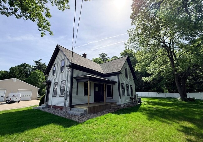 Photo - 28 S Main St