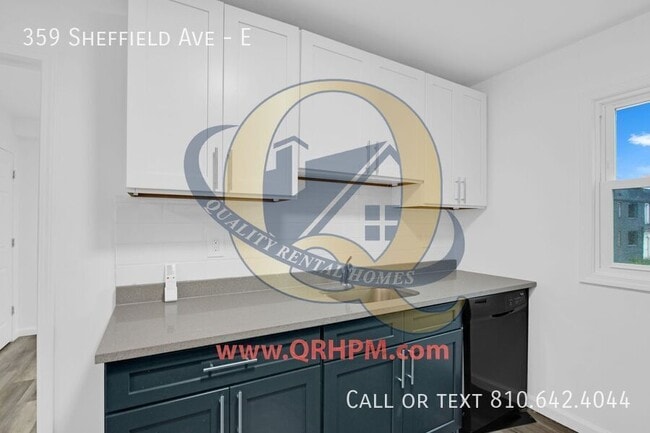 Photo - 359 Sheffield Ave Unit E