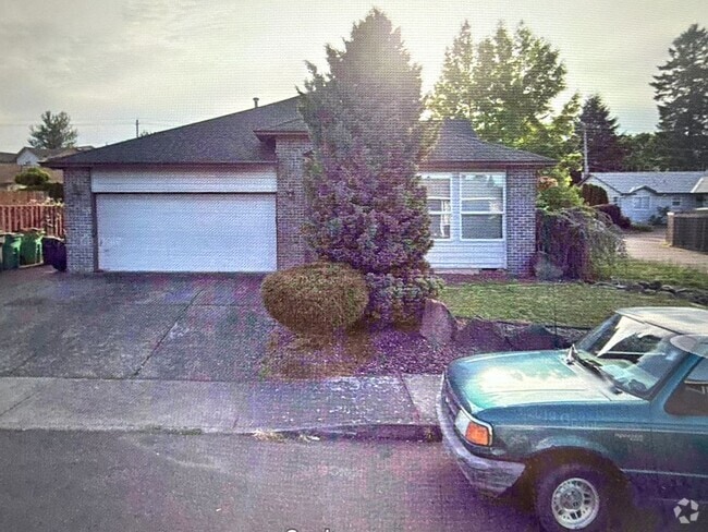 Building Photo - 3403 NE 149th Ave Rental
