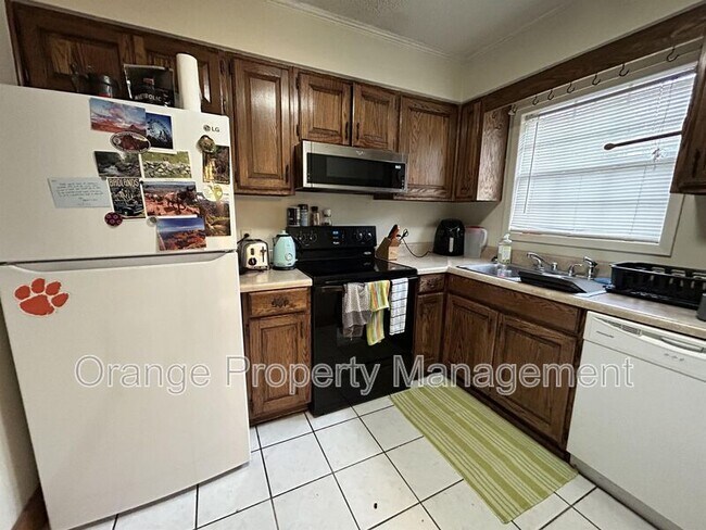 Photo - 1108 Tiger Blvd