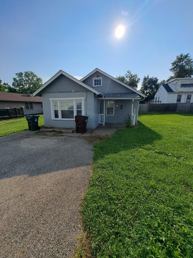 Photo - 4015 Keats Dr