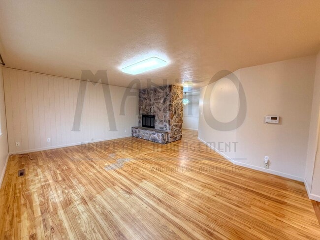 Photo - Bright & Open Country Homes Rancher