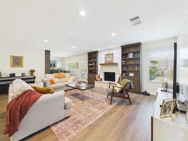 Photo - 12600 Esplanade St