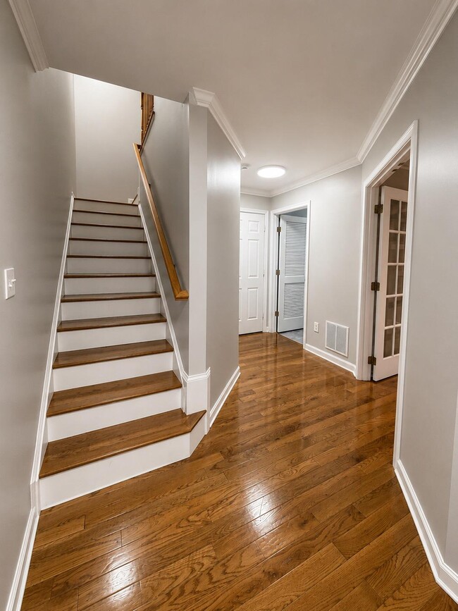 Photo - 21002 Kittanning Ln