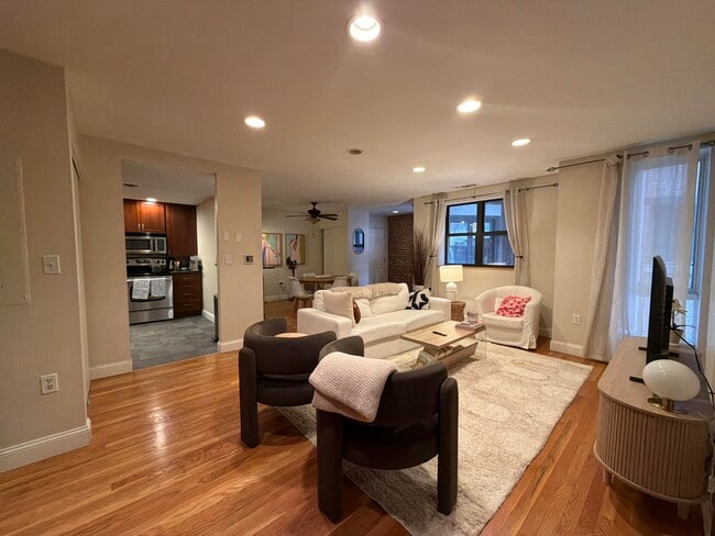 Photo - 78 Gainsborough St Unit 108