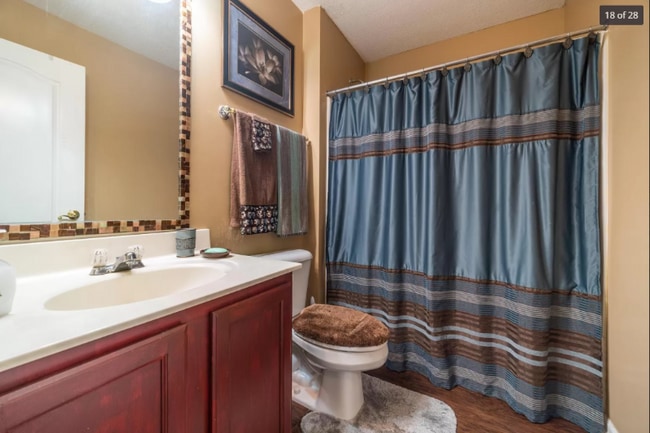 Photo - 6733 Dorothy's Crossing