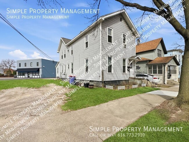 Building Photo - 615 Mc Reynolds Ave NW Unit 1