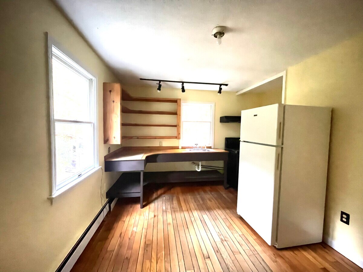 Photo - 436 Long Plain Rd