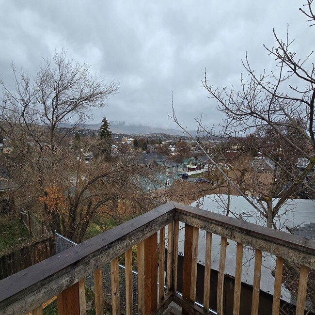 Photo - 625 N 8th #B