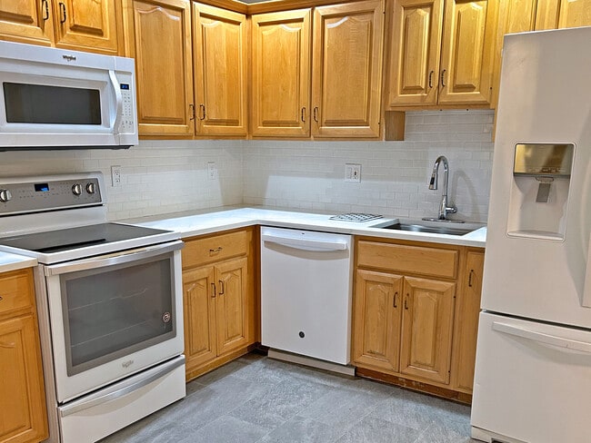 Photo - 629 Danbury Rd Unit 42