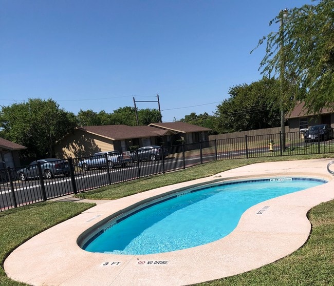Carroll Lane Apartments