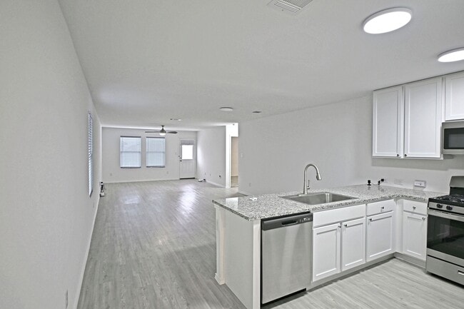 Photo - 5925 San Geronimo