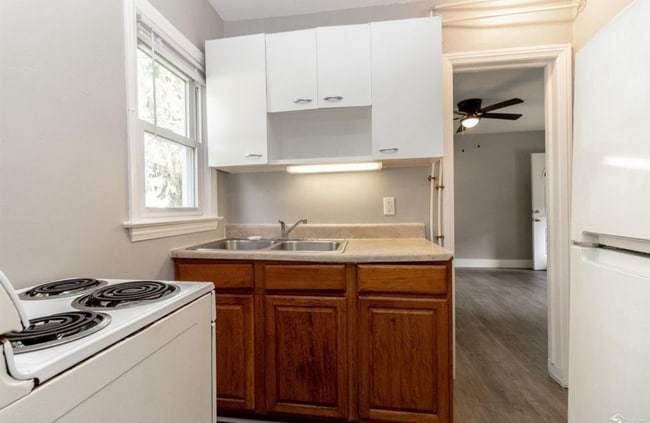 Photo - Lagrange St Unidad 3