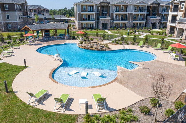 Building Photo - The Edge