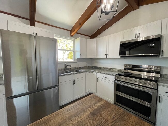 Photo - 512 Taryton Dr